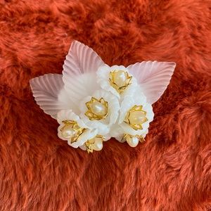 Vintage flower pin